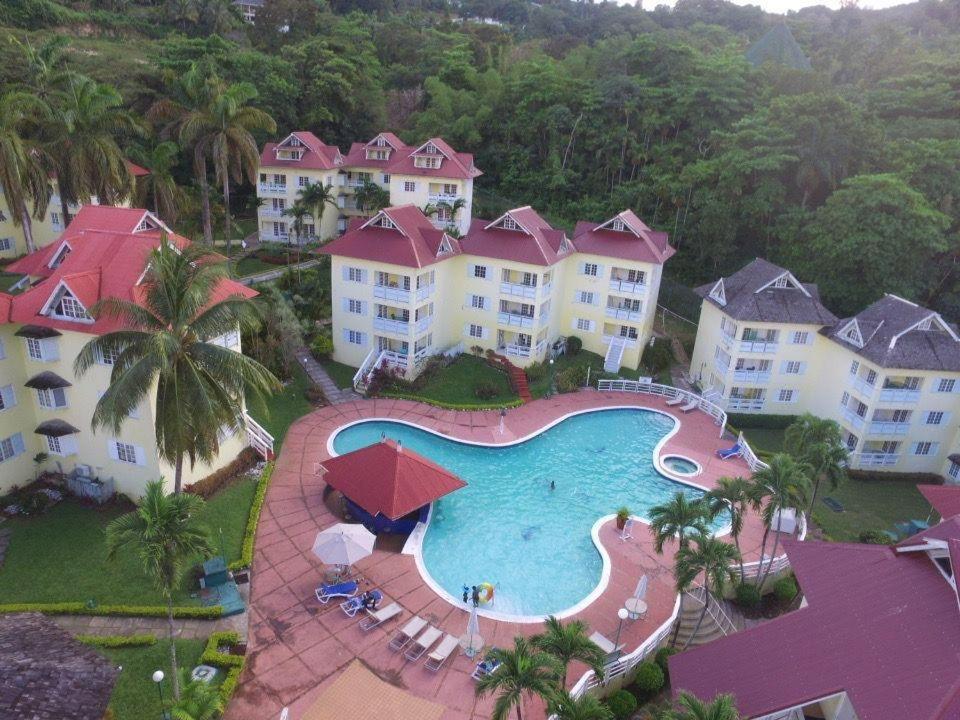 River Side Apt 9 @ Mystic Ridge. Ocho Ríos Exterior foto